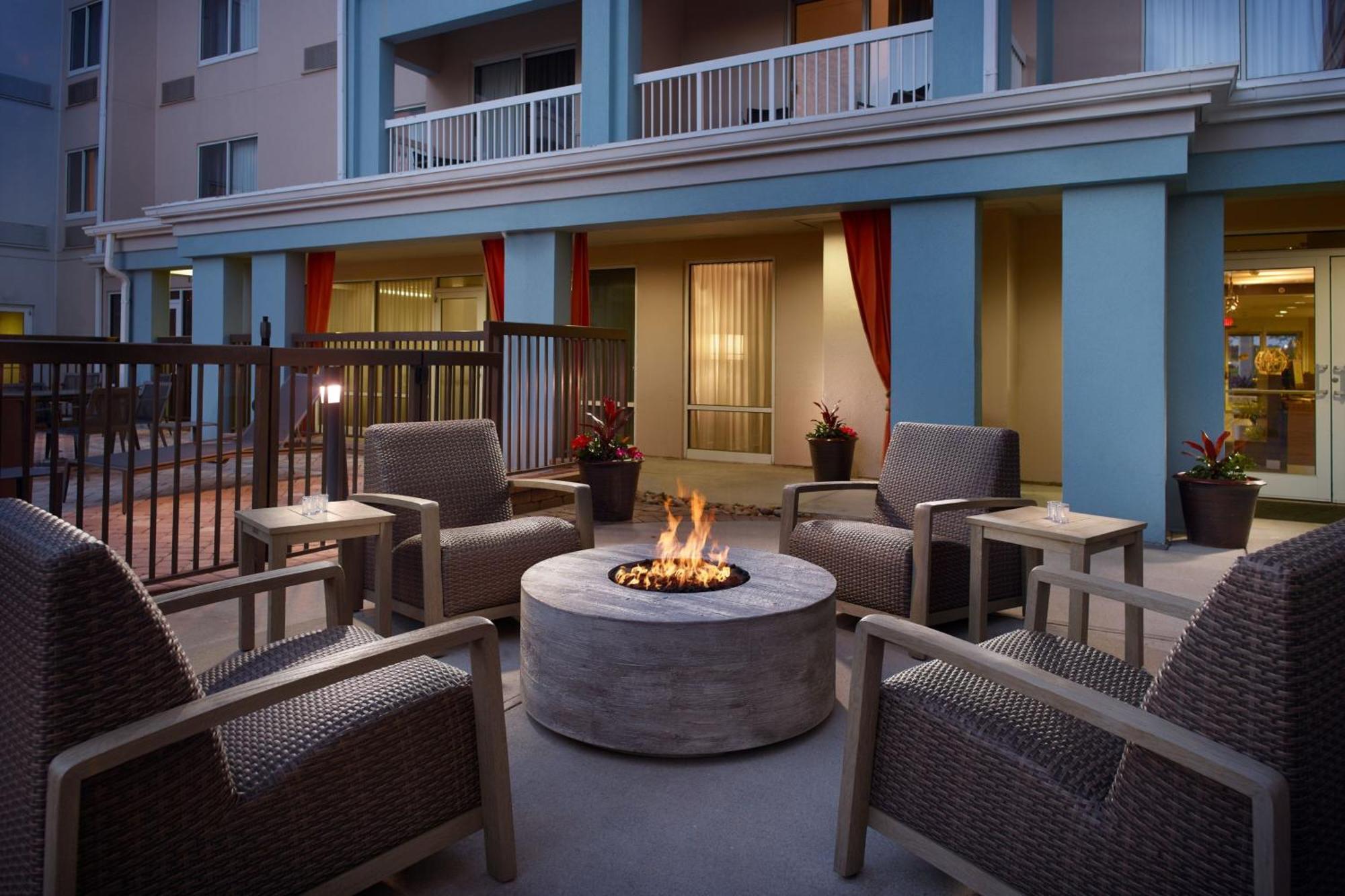 Courtyard By Marriott Myrtle Beach Broadway Ngoại thất bức ảnh
