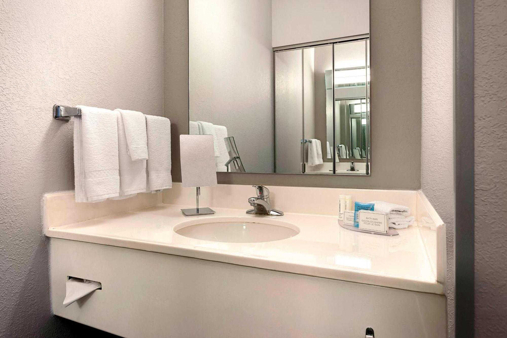 Courtyard By Marriott Myrtle Beach Broadway Ngoại thất bức ảnh